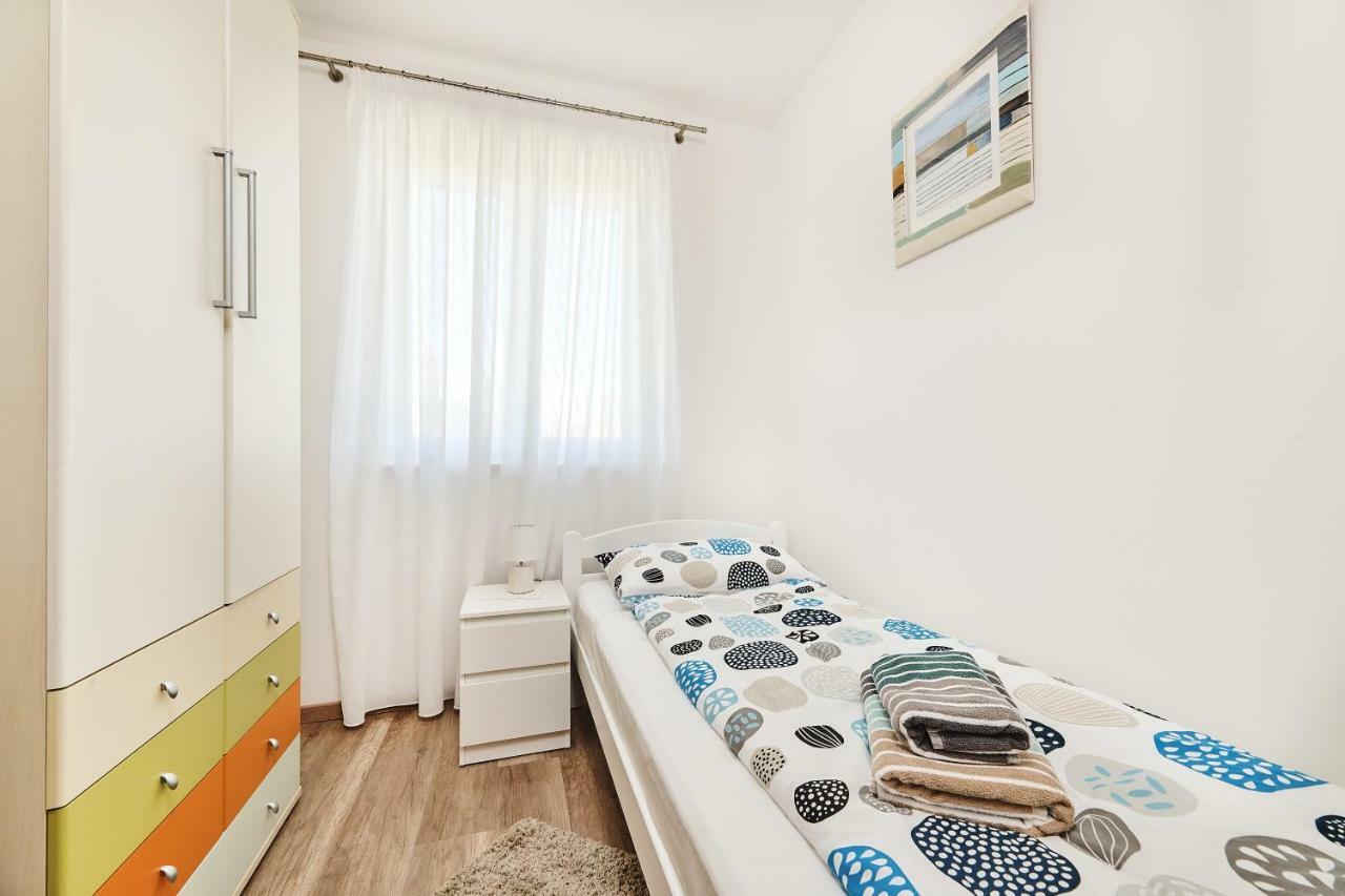 Apartment Ana 布罗托尼贾 外观 照片