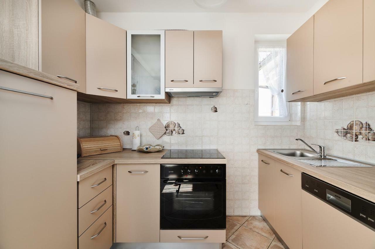 Apartment Ana 布罗托尼贾 外观 照片